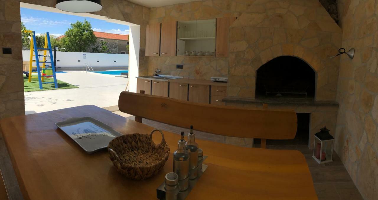 Villa Mare - With Heated Pool Zadar Eksteriør bilde