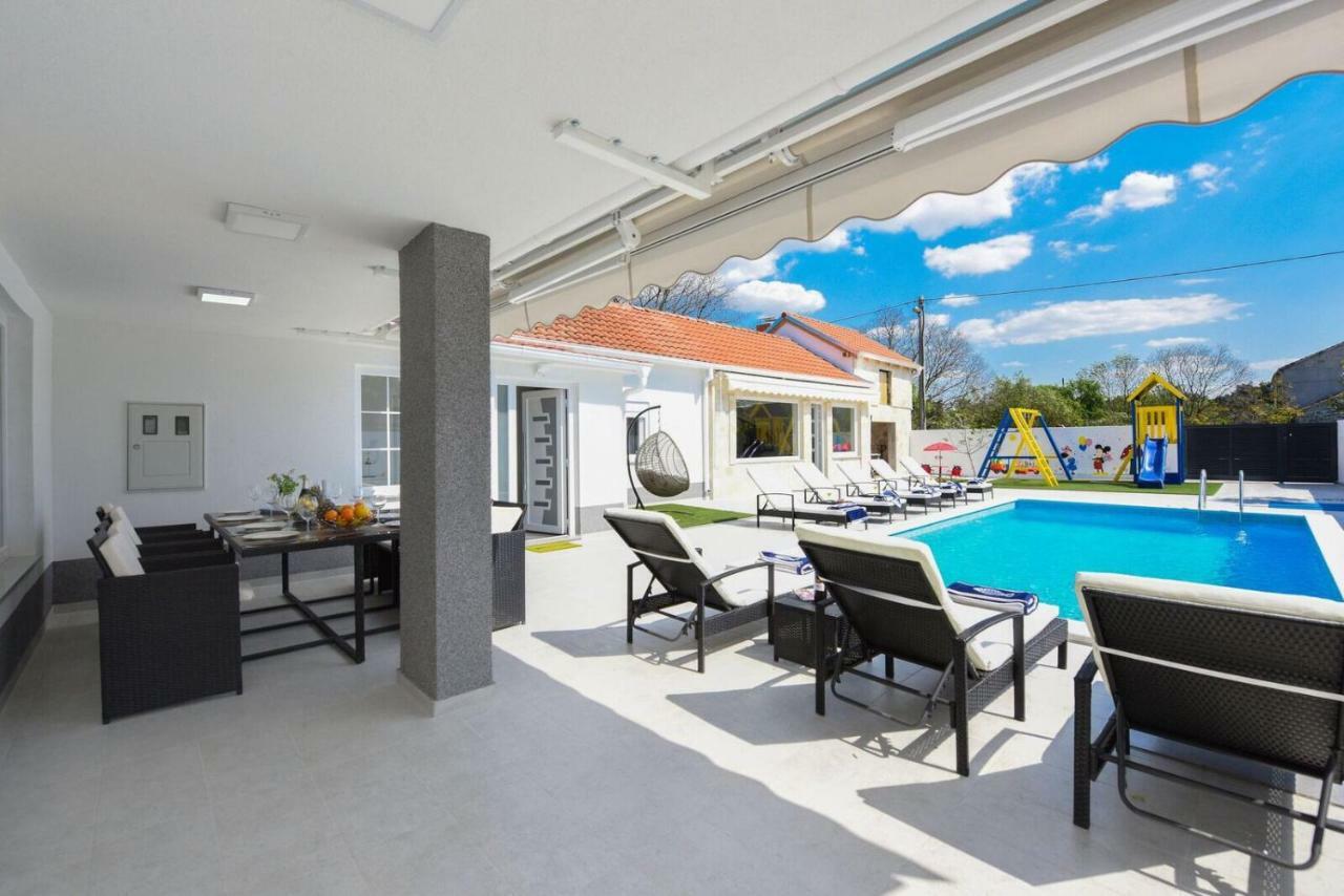 Villa Mare - With Heated Pool Zadar Eksteriør bilde